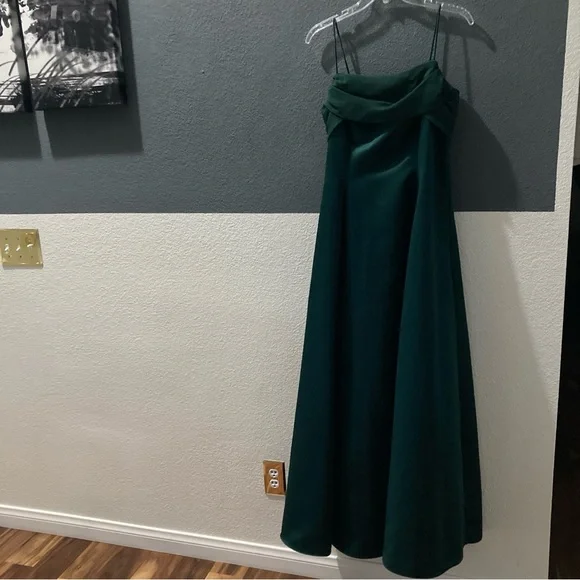 BETSY & ADAM Women's Formal Dress Hunter Green Size 8 - Picture 2 of 10